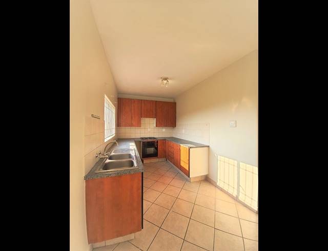 2 BEDROOM APARTMENT TO LET IN VORNA VALLEY